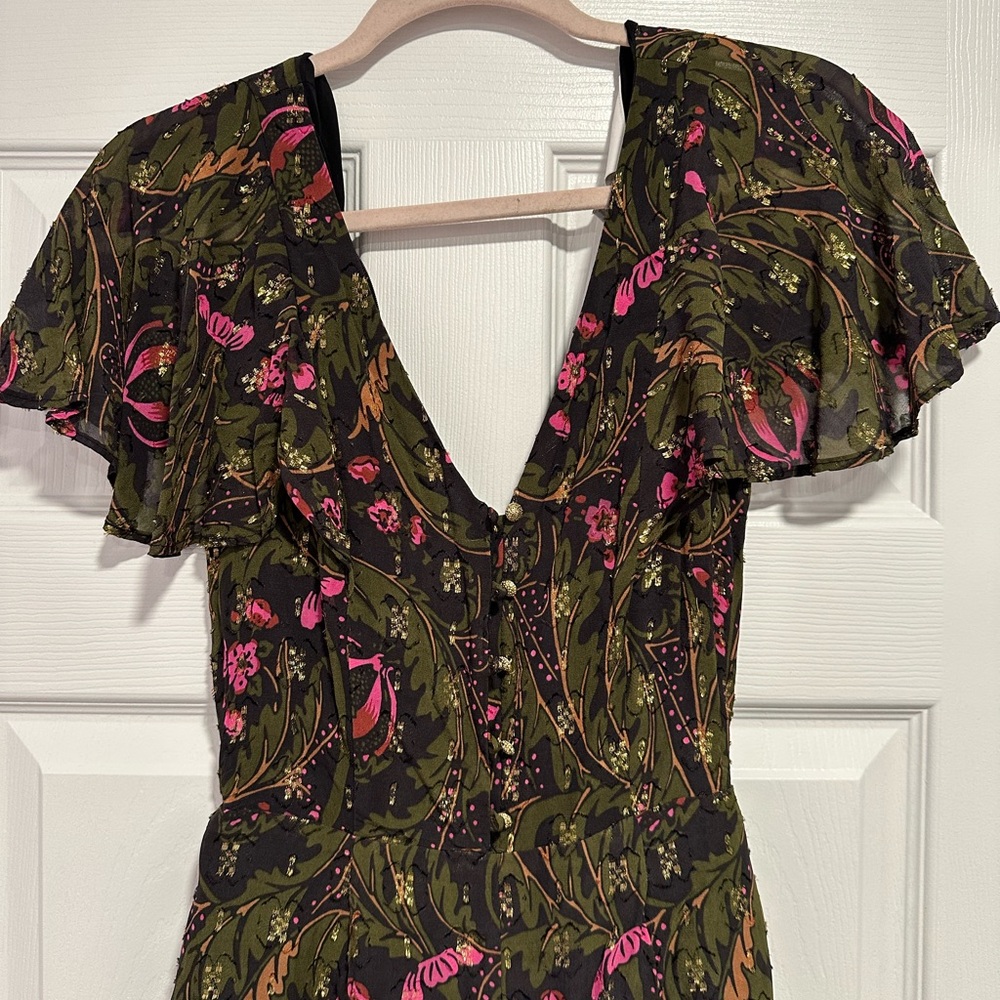 Ett:Twa Anthropologie Brenda Green Gold Jumpsuit size 4
Boho cottagecore - Picture 3 of 10
